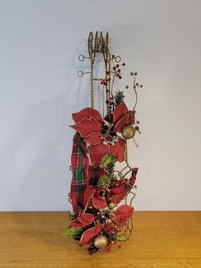 Holiday Twisted Wire Fiddle With Poinsettia & Ribbon/Berry Hanging Decoration -